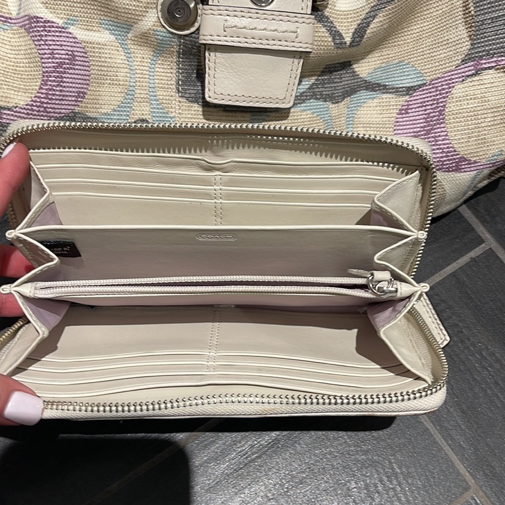 Coach satchel - Picture 12 of 12
